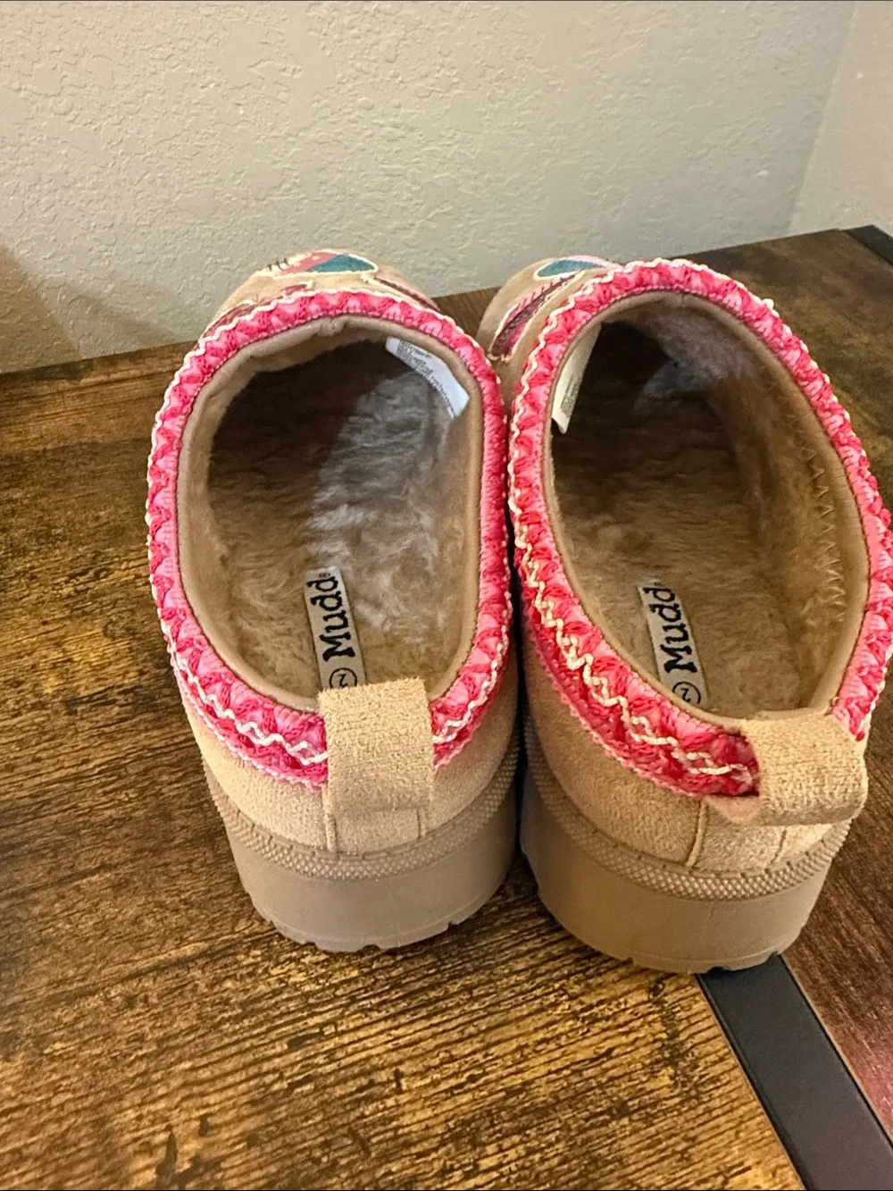 Mudd Girls Tan Slip-On Slippers with Pink Trim & Multicolor Appliqués